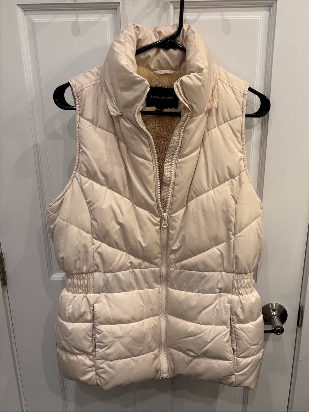 Banana republic lined sleeveless jacket